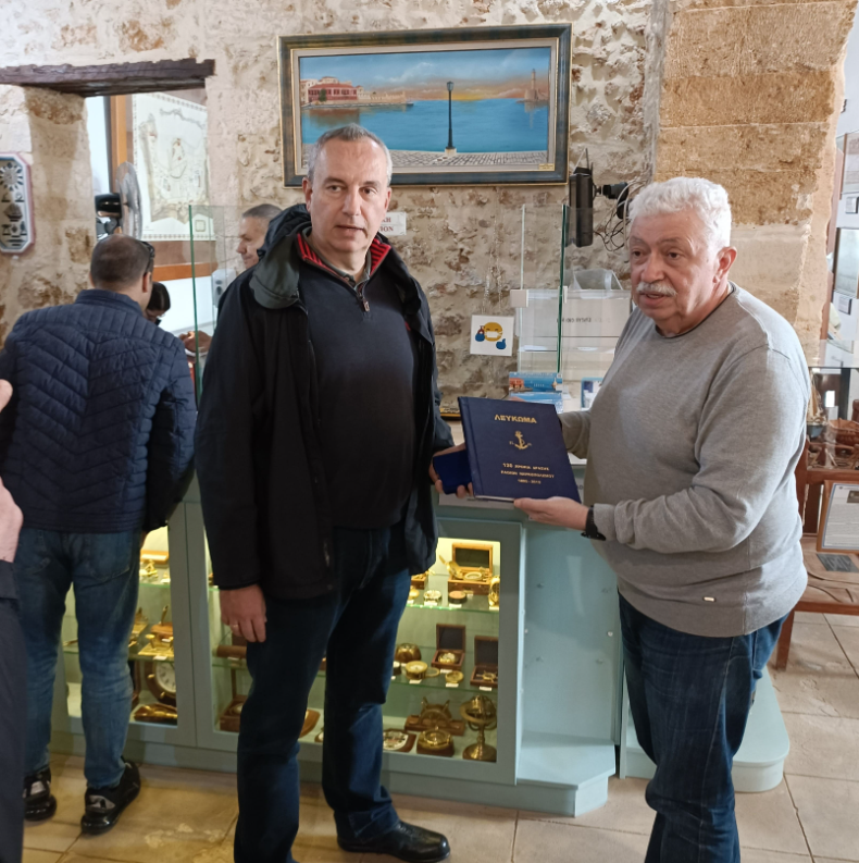 You are currently viewing Επίσκεψη στρατιωτικού προσωπικού από την πολυεθνική άσκηση «ΑΡΙΑΔΝΗ 23»